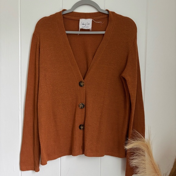 Chic & Soft Women's Cardigan in Rich Orange - Picture 2 of 7